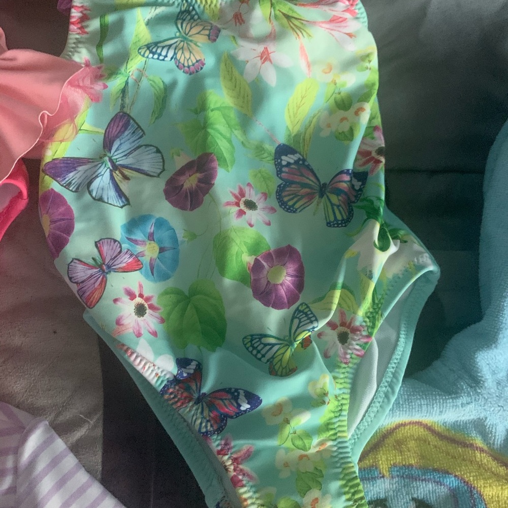 Bathing suits 🩱 bundle - Picture 3 of 8